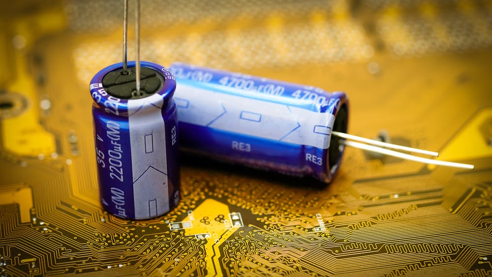 The Dynamic Duo: Unveiling the Intricacies of Capacitors in AC and DC Circuits